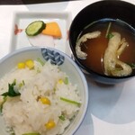 無庵 - 土鍋炊き御飯　とうもろこし　香の物　　味噌汁