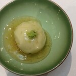 枝豆豆乳茶巾蒸し　蟹あんかけ　山葵