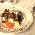 マダム・トキ - 