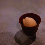 gnaw - ナッツ。ピーナッツアイス