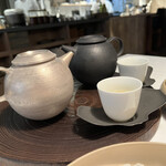 Installation Table ENSO L'asymetrie du calme - 