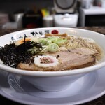 自家製麺 ら～めん かり屋 - 「アゴ煮干しら～めん」