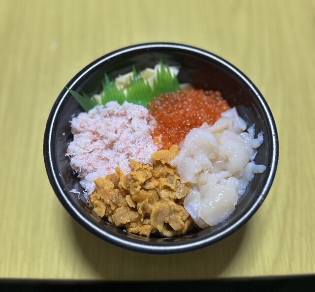 魚丼 仙台長町店 &ndash; 富沢の海鮮丼専門店