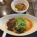 四川担担麺 阿吽 - 