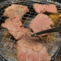 名駅de 焼肉 DOURAKU 名駅店 - 上タン塩とカイノミ