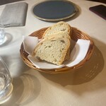 Oltrarno Ristorante Toscano - パン