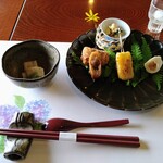 清居 - 先付、芭蕉盛り合せ