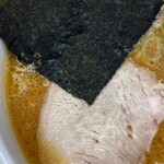 ラーメンだるまや - のり、チャーシュー