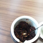 鬼ヤンマ - 「パンチ粉」は一味をラー油とニンニクを混ぜた様な感じです、味変に使います！