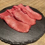 焼肉 ジャンボ - 
