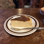 日方珈琲焙煎所 by CAFE SQUARE - バスクチーズケーキ　550円❗️セットで(-50円引き)