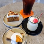 244.coffee - ■キャロットケーキ
■紅茶のバスクチーズケーキ
■プリン
■アメリカーノ
