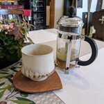 B6 - ウコン茶。いろいろ考えたけど土の匂いが一番しっくりくるかね