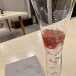 SETTAN - ほんのり甘いフルーツトマトとお庭で育ったハーブのアクセントが効いたジュレ