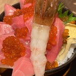 札幌海鮮丼専門店 すしどんぶり - 