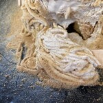 千寿堂 - 香ばしい栃の実パウダーがたっぷり