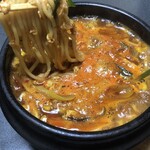ホルモン家本舗 - カルビラーメン　シメの一品