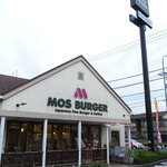 MOS BURGER - 三角屋根風。