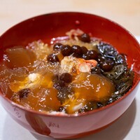 うを徳 - 2024.6 冷やし椀（釧路産毛蟹、能登産岩もずく、金糸瓜、タピオカ、土佐酢ジュレ）