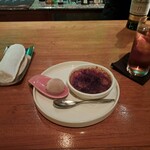 瀬里奈 - アイスミルクティーと、クレームブリュレのチョコレートアイスクリーム添えです。