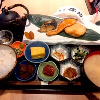 高級ブランド干物 銀座伴助 新宿タカシマヤ タイムズスクエア店 - 