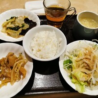 銀座夜市 - 放題コーナーから