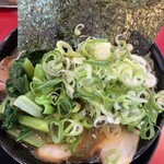 家系ラーメン たつ家 - 