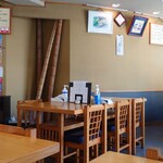 やぶ善 - 玄関入ってすぐ正面の席。