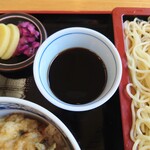 やぶ善 - まず、色がいい。