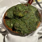 ヌガ - つぶ貝のバジルオーブン焼き