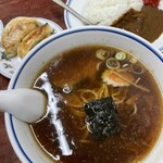 大清軒 - 料理写真:半ラーメン＋半カレー＋半餃子セット  なんともコスパ抜群のメニュー！そして特筆すべきはココのカレー！気を衒ったものではないけれど、しっかり愛情こもった一品！大好きな味だなぁ！ラーメンもモチのロンスケ！