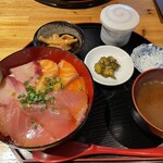 海鮮処 まる貝 - 
