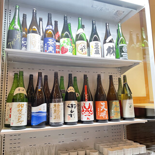 厳選銘柄の日本酒が飲み放題！ビールやハイボール等も注文可能