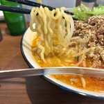 金須屋 担担麺 梨圓 - 麺リフト