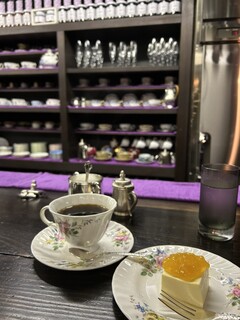 茜屋珈琲店 - 