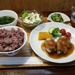 キッチン ブルー グローブ - スペアリブポシェ　トリュフ香るすりおろしオニオンソース