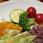 キッチン ブルー グローブ - 備え付け野菜と