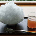 菊水苑 - シロップをかける前。とても、ふわっふわです✨