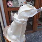 シロクマカフェ - ソフトクリーム（コーン）