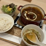 牛たんと伊達ごはん だてなり屋 - 