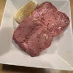 赤坂大関 本店 - 厚切り上タン