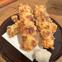 自家製粉石臼挽きうどん 青空blue 本店 - ちくわの天ぷら