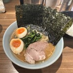 横浜ラーメン 渡来武 総本店 - レディースのり