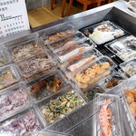 弁当・軽食 花 - 今日は総菜・・