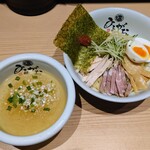 塩らーめん専門 ひるがお - 令和6年6月 営業時間(11:00〜22:00)
梅ジュレ冷やしつけ麺 税込1000円