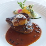 東京會舘 銀座スカイラウンジ - 牛フィレステーキフォアグラ添え