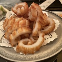 廣東料理 民生 ヒルトンプラザウエスト店 - イカの唐揚げ
