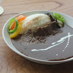 ビーチマンズカフェ 綾羅木 - 料理写真:欧風カレー(牛肩ロース)