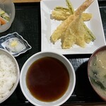 天ぷら処　天々 - ひまわり定食　¥850（平日）