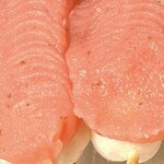 菜食健美 里味 - 団子に対して桜餡が3倍近く、ふんだんにのせてあるんです！　　byまみこまみこ